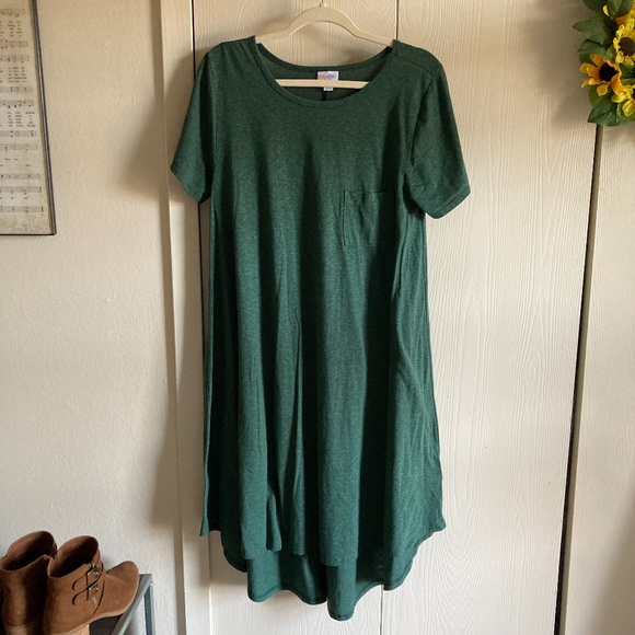 LuLaRoe Dresses & Skirts - LuLaRoe Solid Green Carly Dress